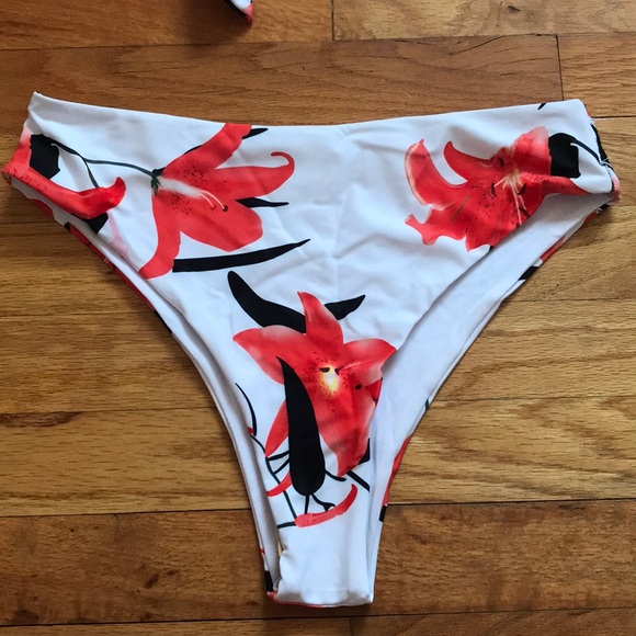 Super cute on but not really my style! - Picture 2 of 5